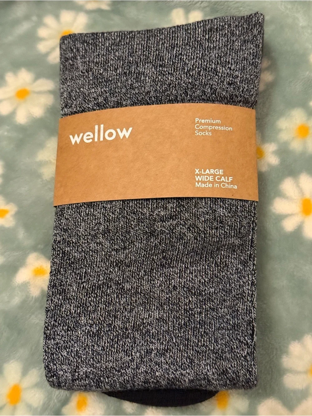 Wellow Gray Black Wide Calf Knee High Bamboo Compression Socks - size XL